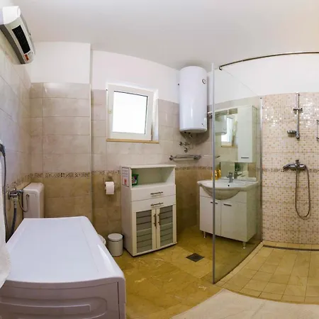 Σπίτι διακοπών House Ma & Ma With Pool, Parking, High Speed Internet, Bbq... Srijane