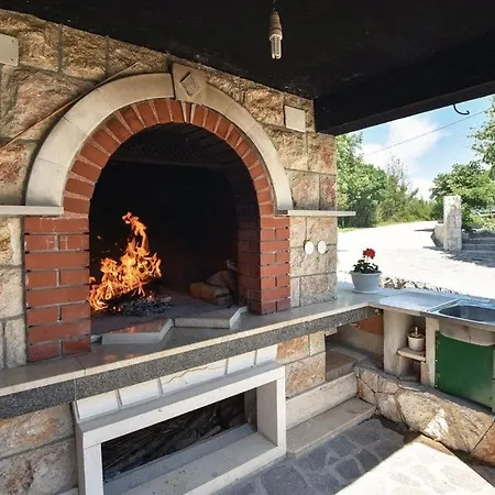 House Ma & Ma With Pool, Parking, High Speed Internet, Bbq... Σπίτι διακοπών *